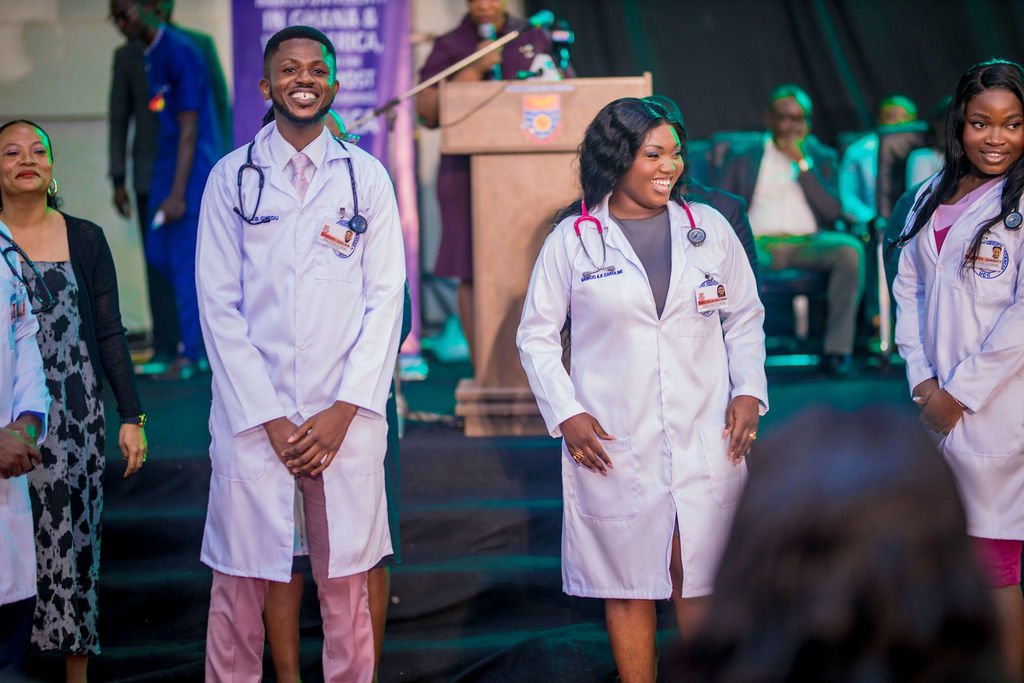 Home whitecoat2025 208